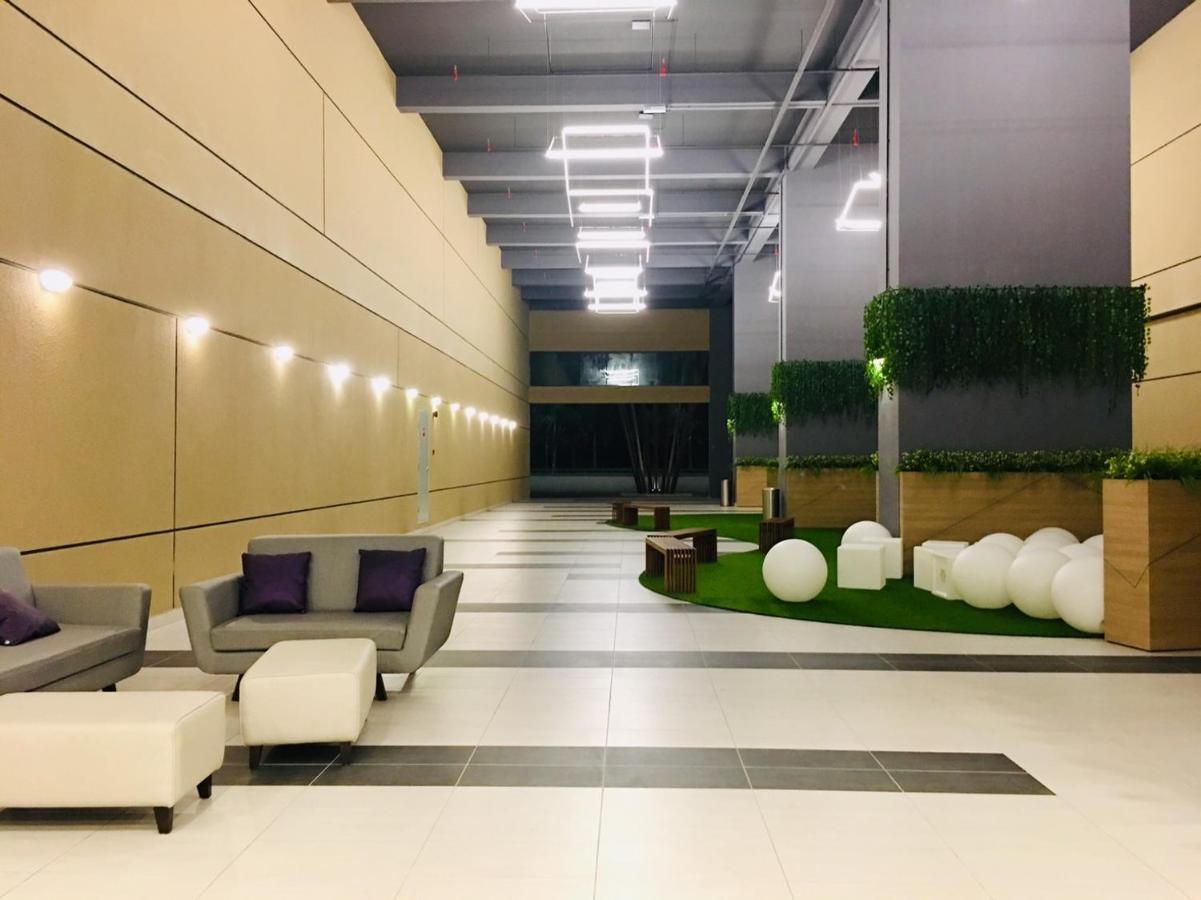 Conezion Luxury 3br For 7pax @ioi *