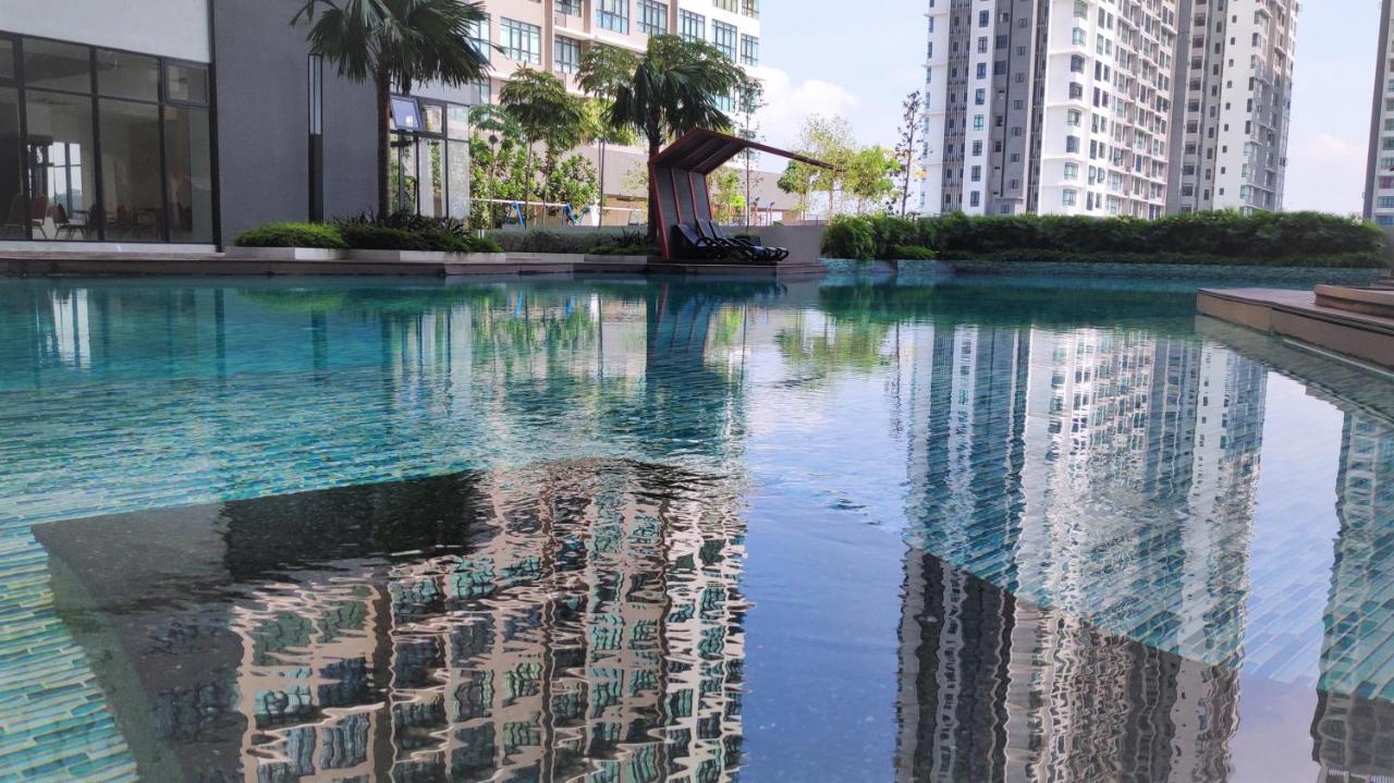 Conezion Luxury 3br For 7pax @ioi Apartment *