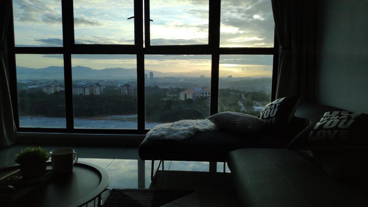 Apartment Conezion Luxury 3br For 7pax @ioi *
